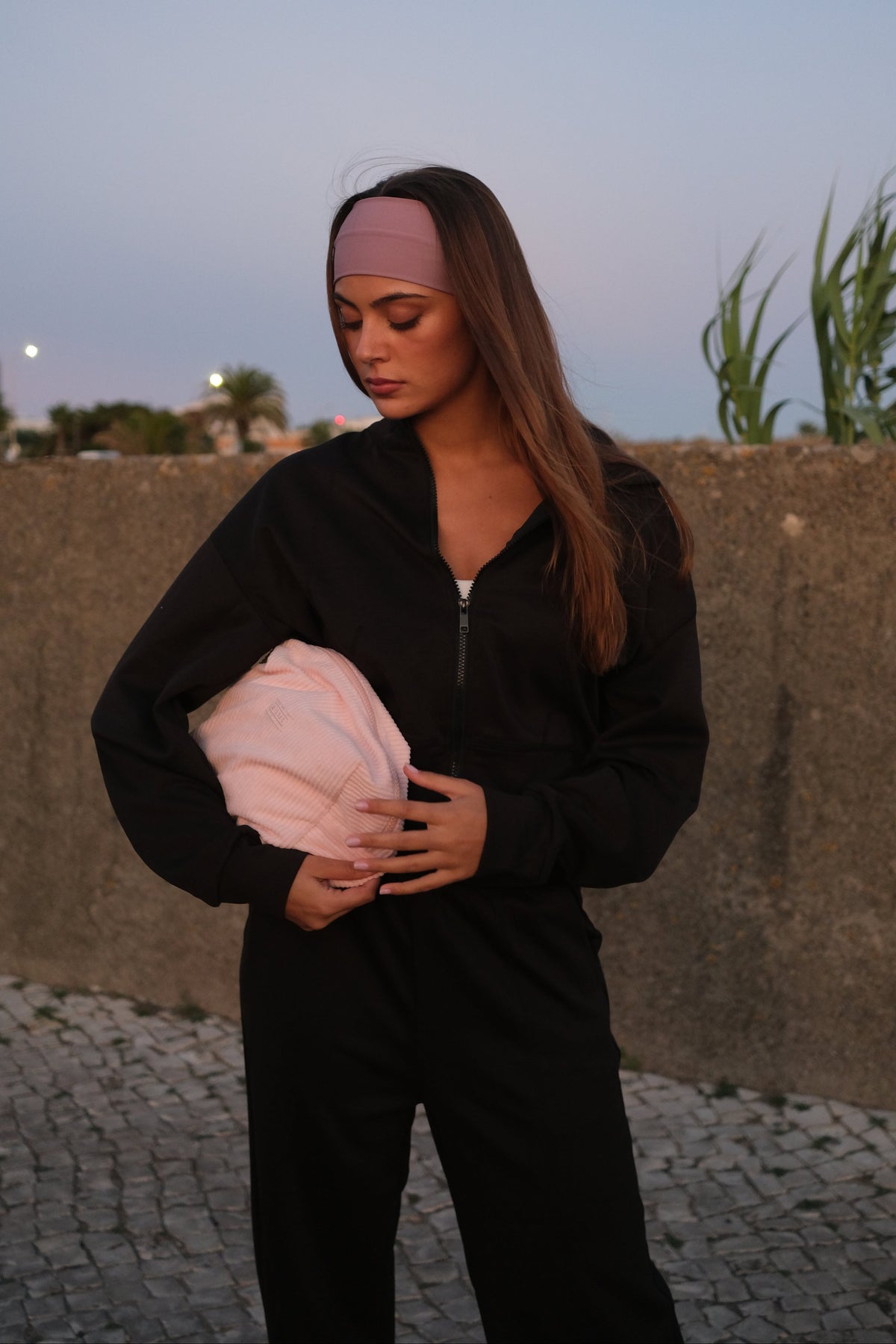 BLACK ZIP-UP TRACKSUIT SET