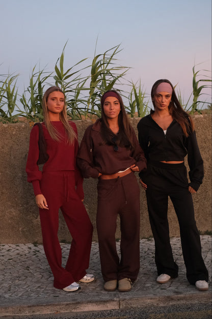 BLACK ZIP-UP TRACKSUIT SET